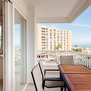 Amplio Con Vistas Al Mar Y Piscina En , Benalmadena Spain